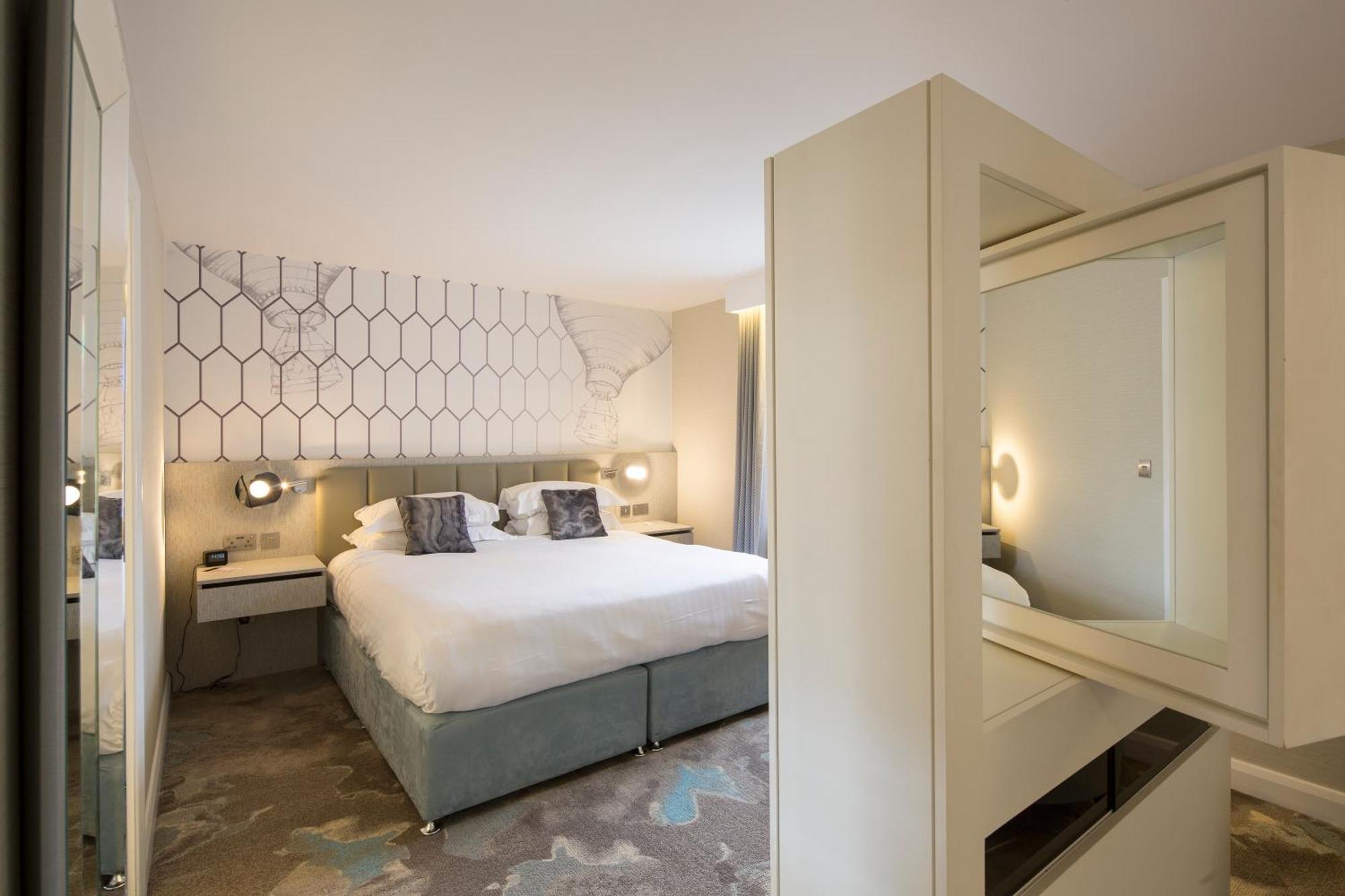 Doubletree By Hilton Chester Ngoại thất bức ảnh