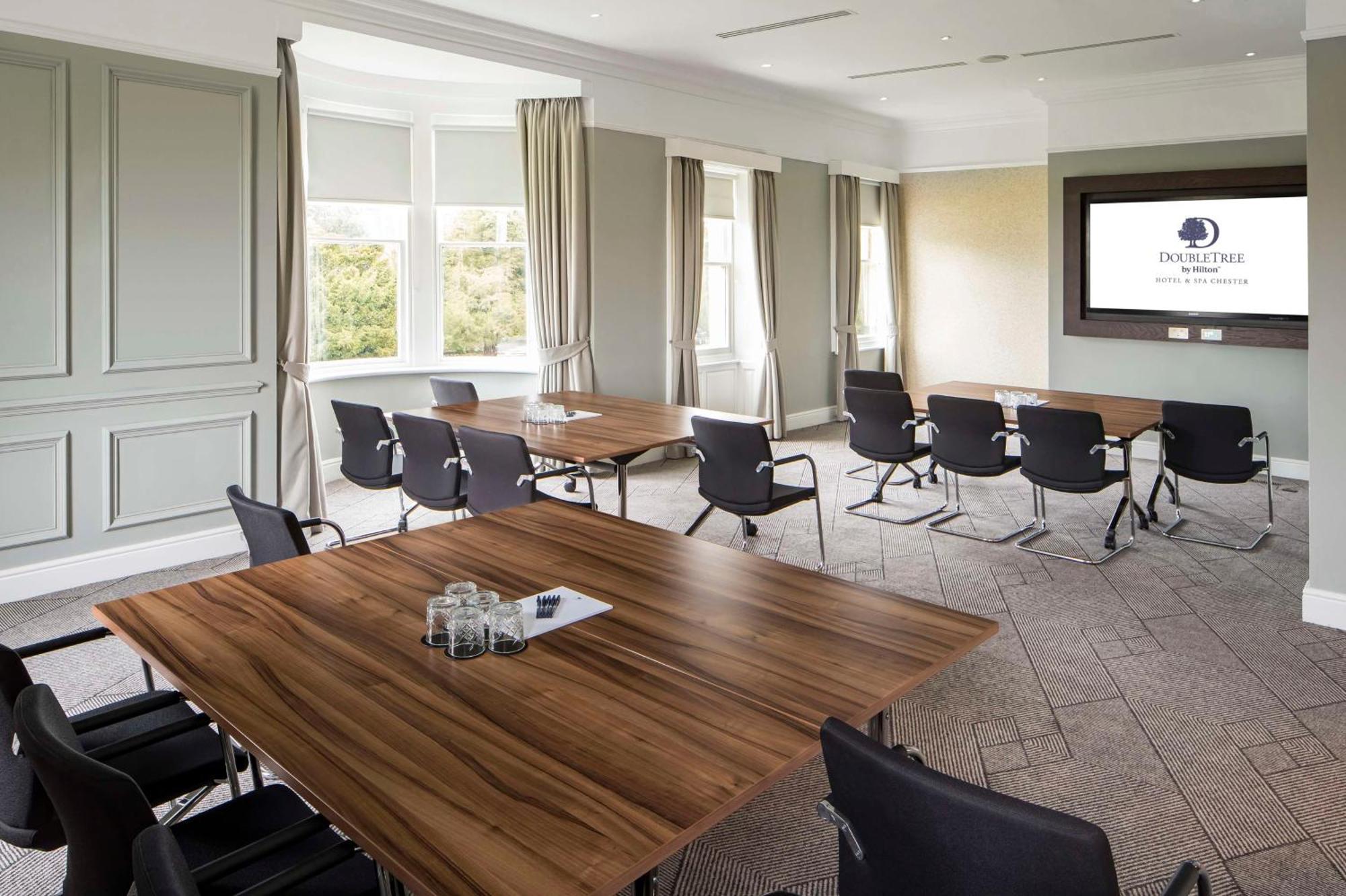 Doubletree By Hilton Chester Ngoại thất bức ảnh