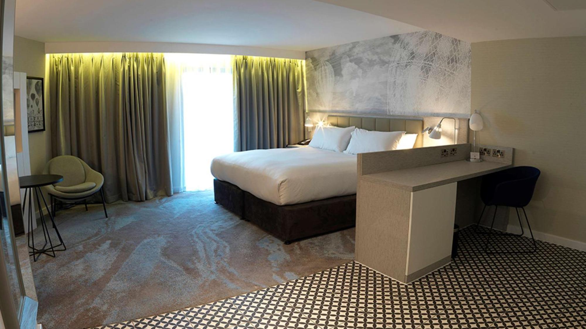 Doubletree By Hilton Chester Ngoại thất bức ảnh