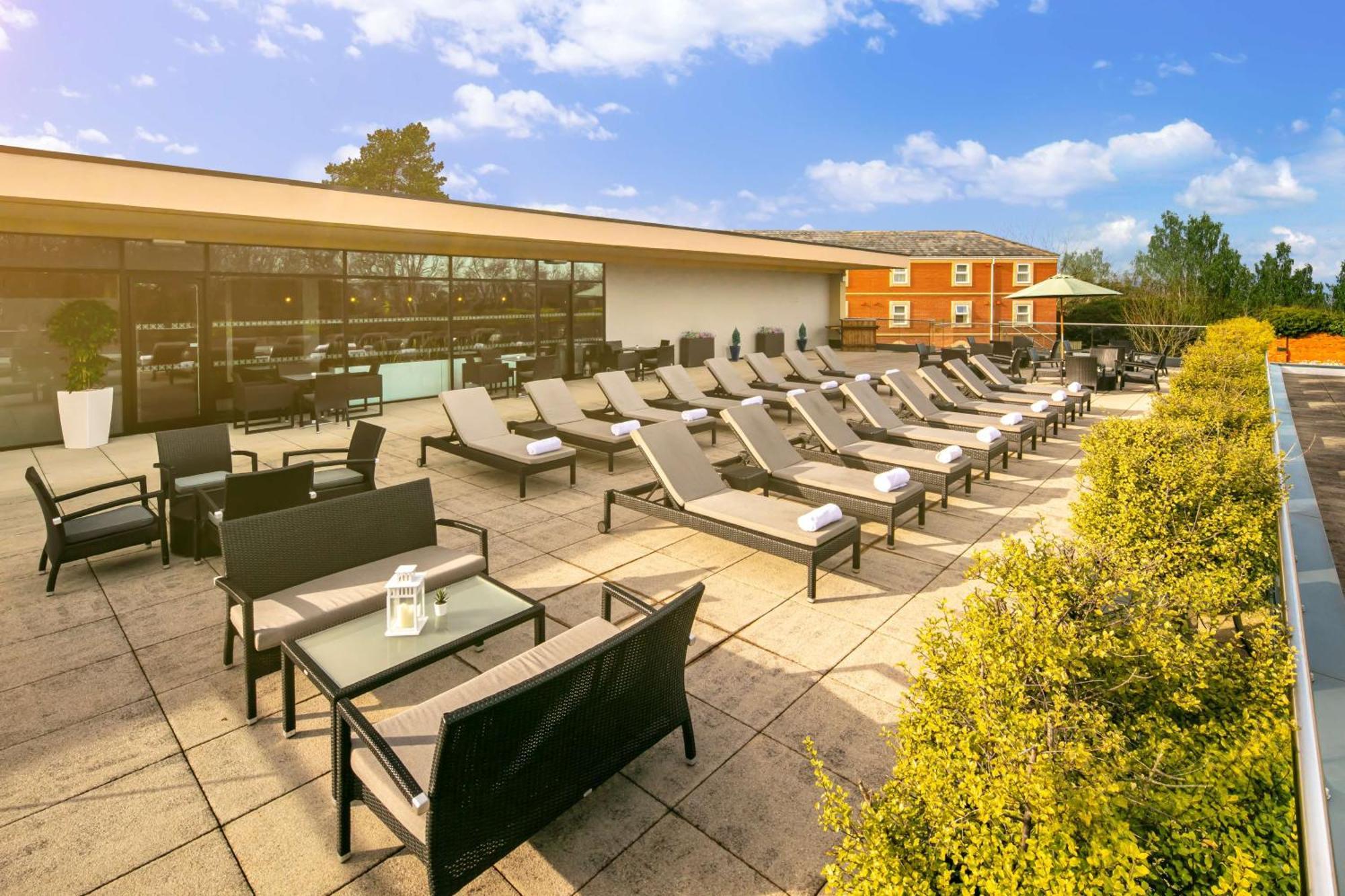 Doubletree By Hilton Chester Ngoại thất bức ảnh